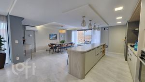 Image 13 - 892767