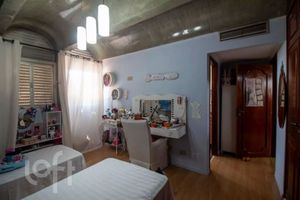 Image 19 - 892773