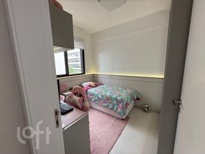 Image 16 - 892776