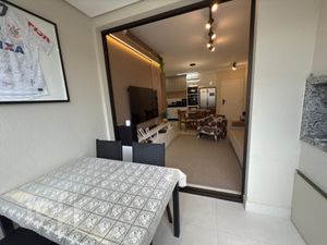 Image 19 - 892776