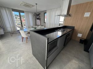 Image 32 - 892777