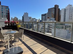 Image 27 - 892777