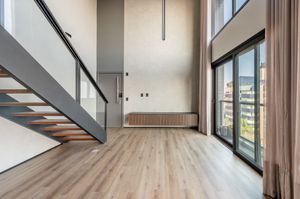 Image 1 - 892817