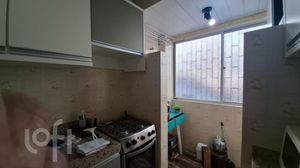Image 4 - 892820