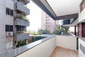 Image 17 - 892825