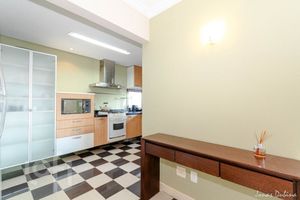 Image 11 - 892825