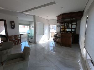 Image 18 - 892828
