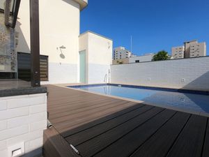 Image 11 - 892828
