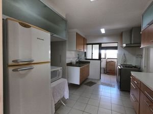 Image 8 - 892828
