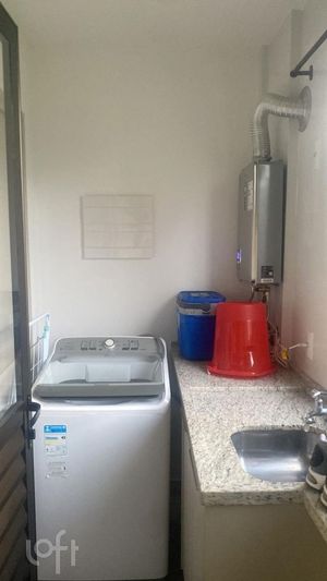 Image 11 - 892838