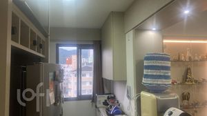 Image 1 - 892838