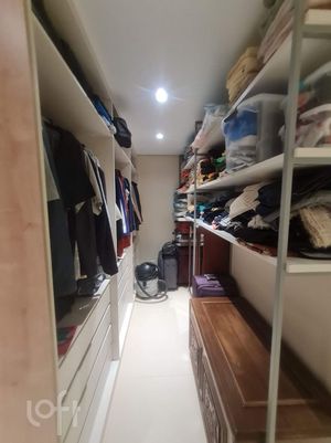 Image 30 - 892855