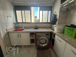 Image 8 - 892865