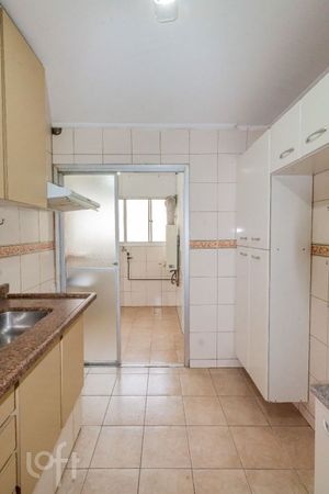 Image 28 - 892866