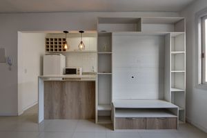 Image 1 - 892867