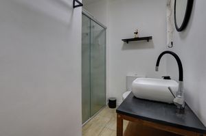 Image 13 - 892867