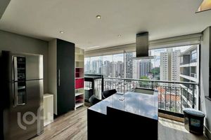 Image 5 - 892873