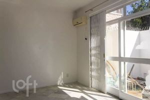 Image 4 - 892874
