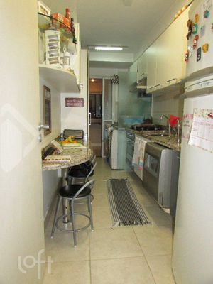 Image 5 - 892876