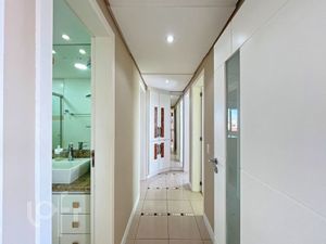 Image 19 - 892876