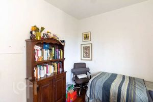 Image 11 - 892877