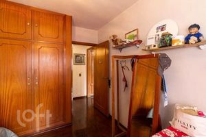 Image 20 - 892877