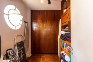 Image 32 - 892877