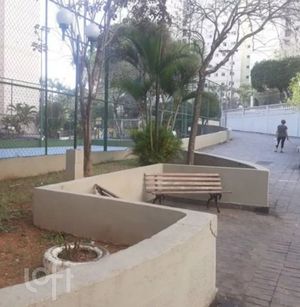 Image 11 - 892904