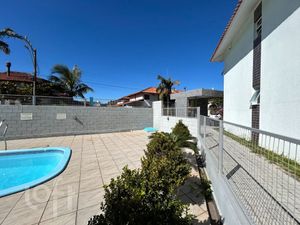 Image 38 - 892905
