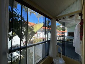 Image 5 - 892905