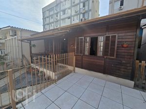 Image 1 - 892932