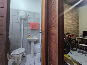 Image 6 - 892932