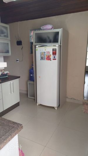 Image 7 - 892983