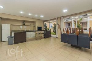 Image 31 - 892997