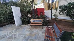 Image 7 - 892998