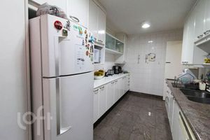 Image 14 - 893004