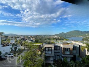 Image 23 - 893005
