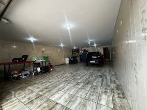 Image 20 - 893007