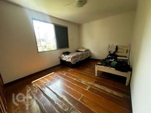 Image 17 - 893007
