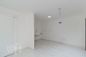 Image 3 - 893010