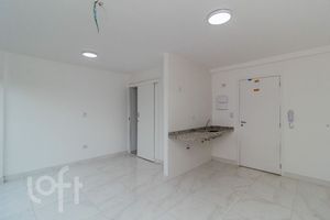 Image 34 - 893010