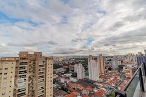 Image 17 - 893010