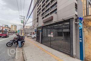 Image 32 - 893010