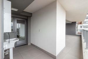 Image 8 - 893017