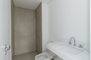 Image 16 - 893017