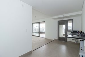 Image 25 - 893017