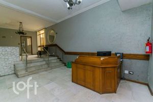 Image 5 - 893022