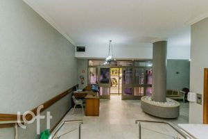 Image 1 - 893022
