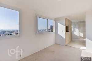 Image 7 - 893025