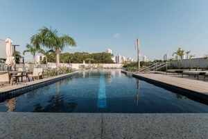 Image 21 - 893035